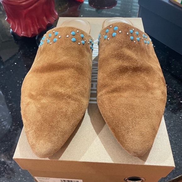 Johnny was tan leather studded mules. - Picture 3 of 9